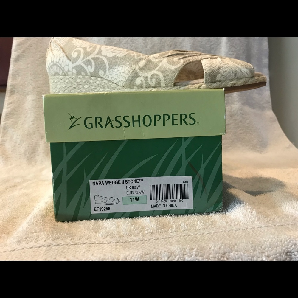 Brand new summer wedge sandal